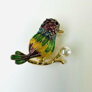 Bird pearl brooch pin NEW sparkle